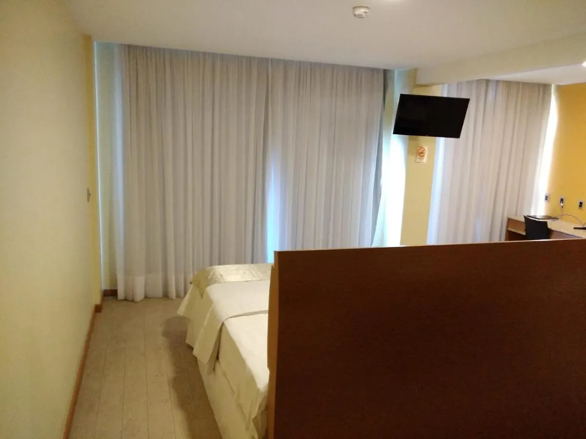 Hotel Brisa Tropical De Macaé