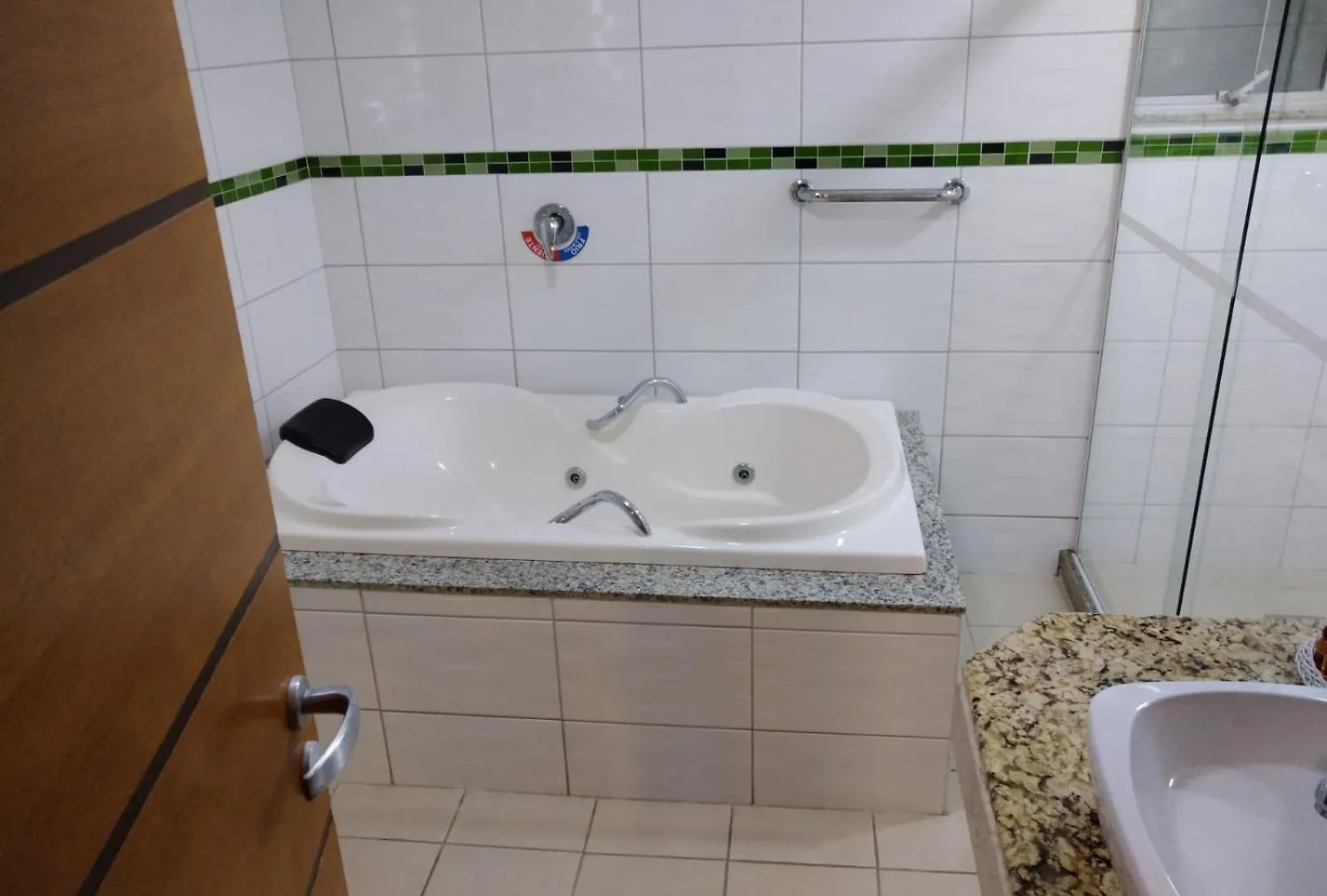 Hotel Brisa Tropical De Macae 4*,  Brazil