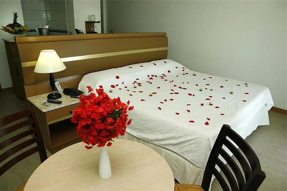 Hotel Brisa Tropical De Macae 4*,